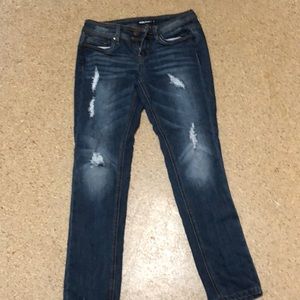 Ripped Destroyed Jeans